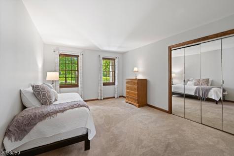 74 Grayrock Road Clinton NJ 08809