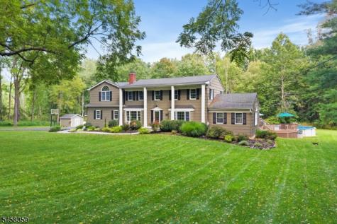 74 Grayrock Road Clinton NJ 08809