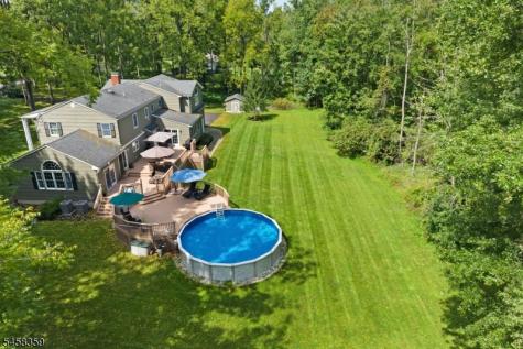 74 Grayrock Road Clinton NJ 08809