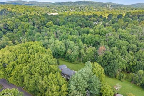 74 Grayrock Road Clinton NJ 08809
