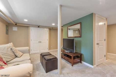 75 Hillside Avenue Berkeley Heights NJ 07922