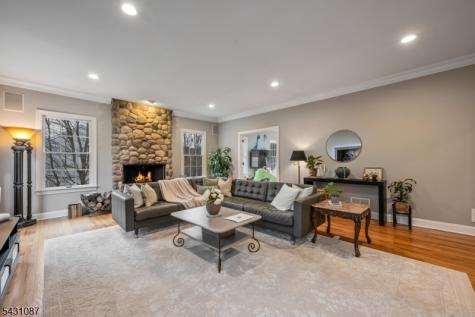 5 Sherwood Court Randolph NJ 07869
