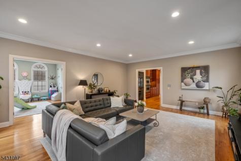 5 Sherwood Court Randolph NJ 07869