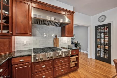 5 Sherwood Court Randolph NJ 07869