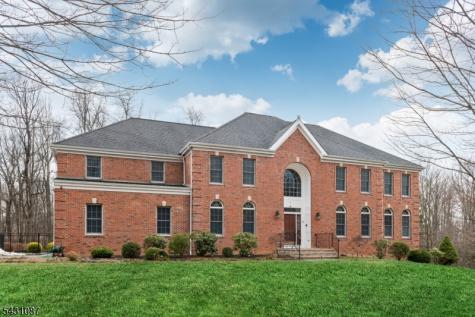 5 Sherwood Court Randolph NJ 07869