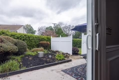 33 Marudy Drive Clinton NJ 08809