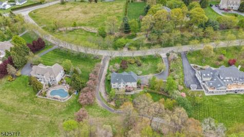 6 Wolfe Run Court Washington NJ 07853