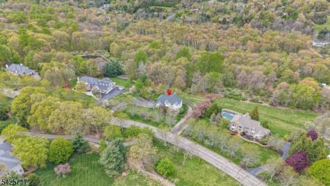 6 Wolfe Run Court Washington NJ 07853