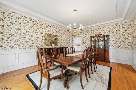 6 Wolfe Run Court Washington NJ 07853