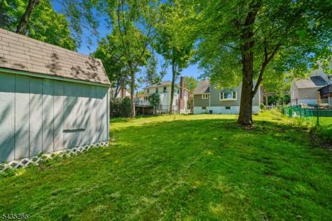 29 Laurel Avenue Livingston NJ 07039