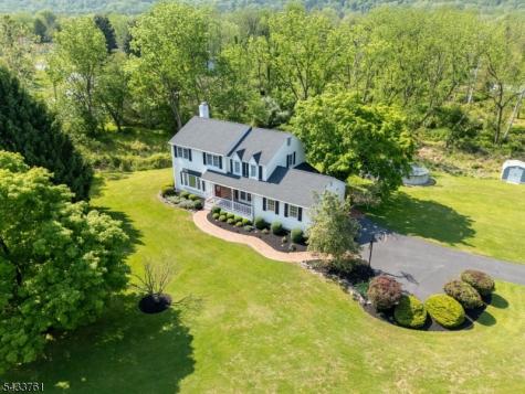 301 Heritage Drive Readington NJ 08889