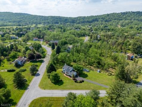 301 Heritage Drive Readington NJ 08889