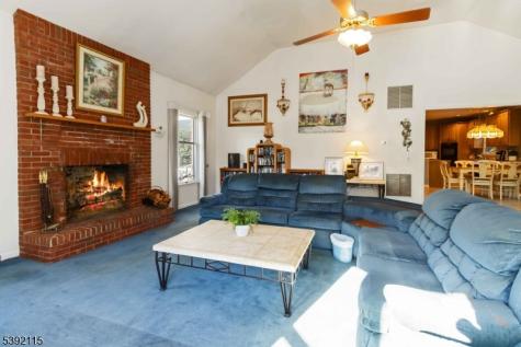 2 Upper Lake Road Jefferson NJ 07438