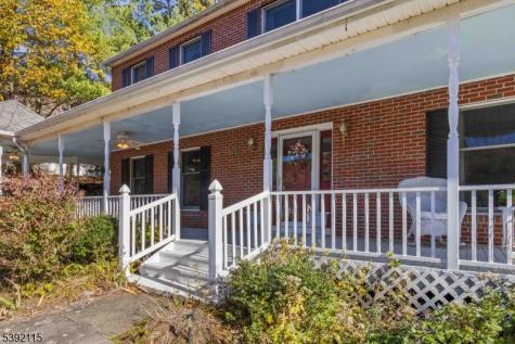 2 Upper Lake Road Jefferson NJ 07438