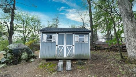 36 Wildwood Shores Drive Hopatcong NJ 07843