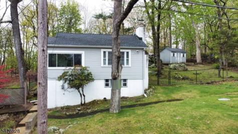 36 Wildwood Shores Drive Hopatcong NJ 07843