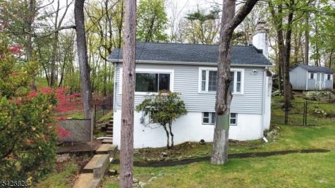 36 Wildwood Shores Drive Hopatcong NJ 07843