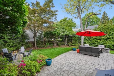 11 Kendal Avenue Maplewood NJ 07040