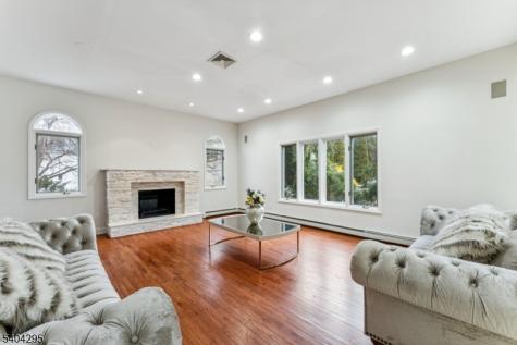 662 Foothill Road Bridgewater NJ 08807