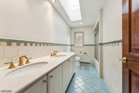 662 Foothill Road Bridgewater NJ 08807