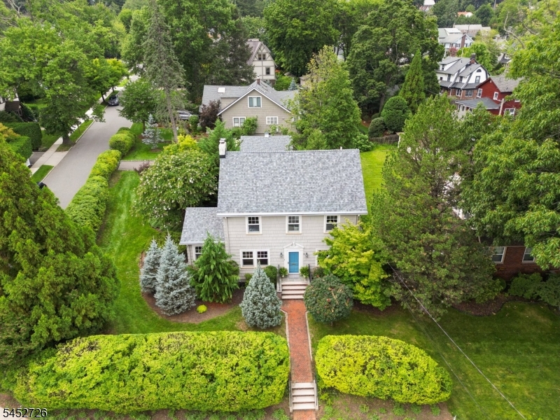 420 Up Mountain Avenue Montclair NJ 07043