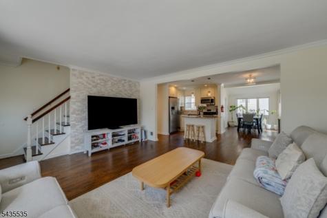 1341 Lincrest Terrace Union NJ 07083