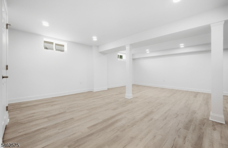 154 Oakmanor Parkway South Plainfield NJ 07080