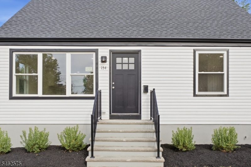 154 Oakmanor Parkway South Plainfield NJ 07080