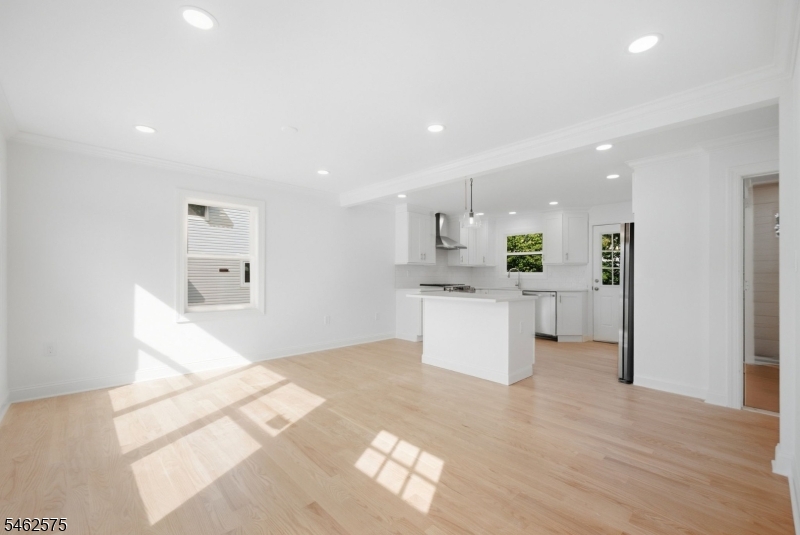 154 Oakmanor Parkway South Plainfield NJ 07080