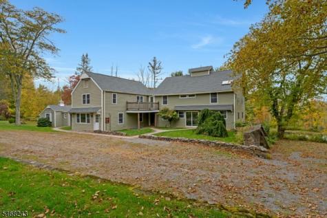 39 Still Hollow Road Tewksbury NJ 08833