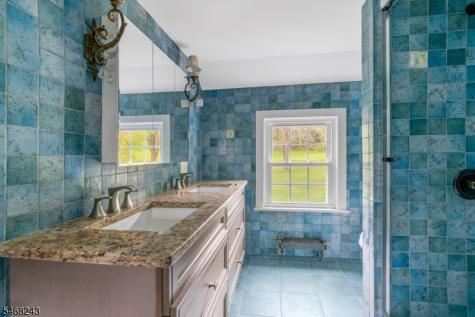 39 Still Hollow Road Tewksbury NJ 08833