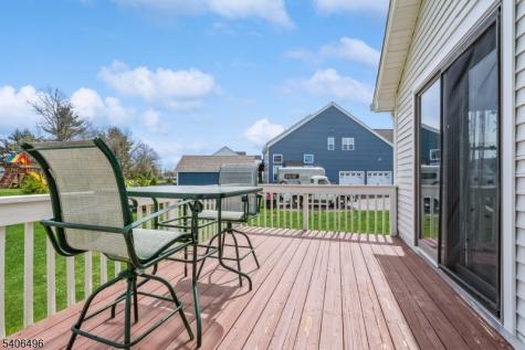30 Claridge Lane Raritan NJ 08822