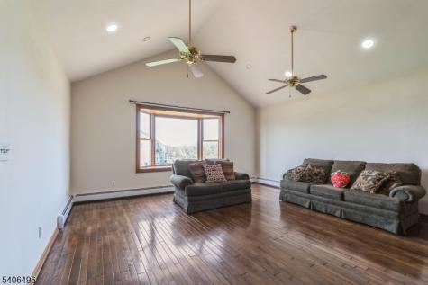 30 Claridge Lane Raritan NJ 08822