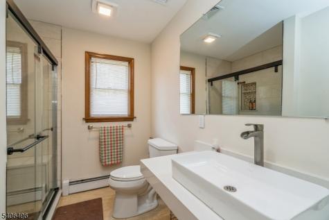 30 Claridge Lane Raritan NJ 08822