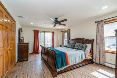 30 Claridge Lane Raritan NJ 08822
