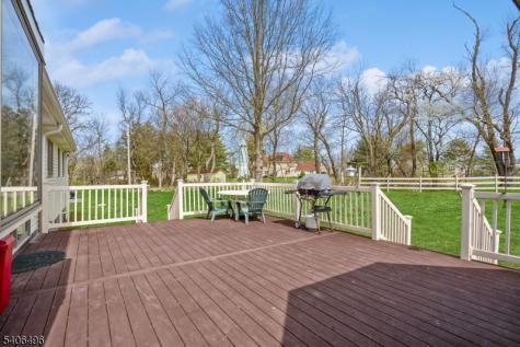30 Claridge Lane Raritan NJ 08822