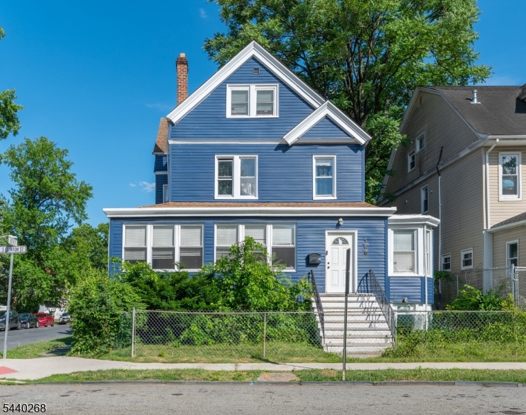 158 S Clinton Street East Orange NJ 07018