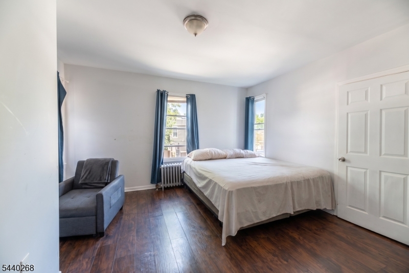 158 S Clinton Street East Orange NJ 07018