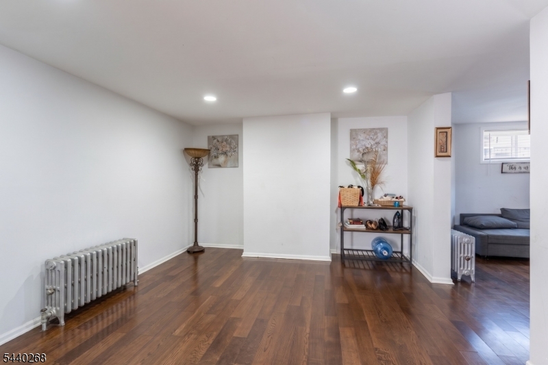 158 S Clinton Street East Orange NJ 07018