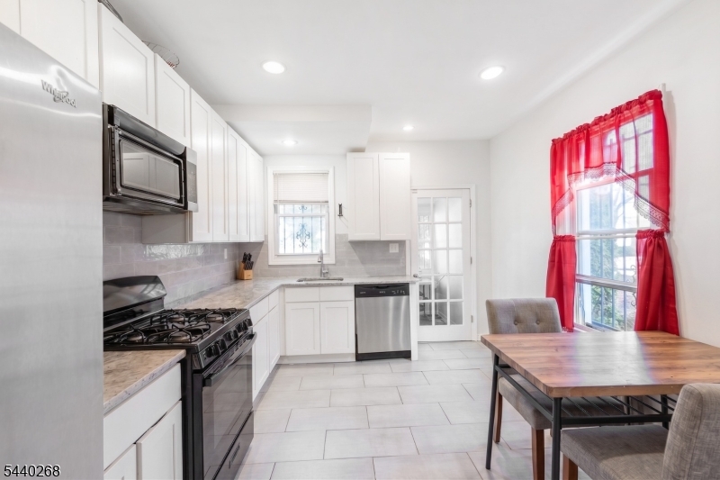 158 S Clinton Street East Orange NJ 07018