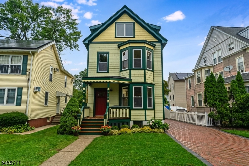 7 Hazelwood Road Bloomfield NJ 07003