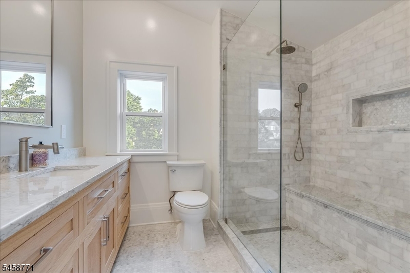 7 Hazelwood Road Bloomfield NJ 07003