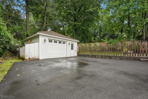 14 Byrne Road West Orange NJ 07052