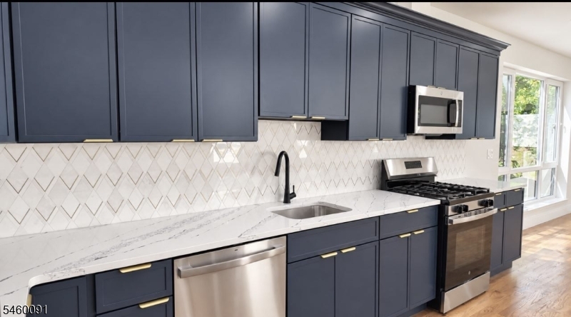 17 Seymour Avenue Newark NJ 07108