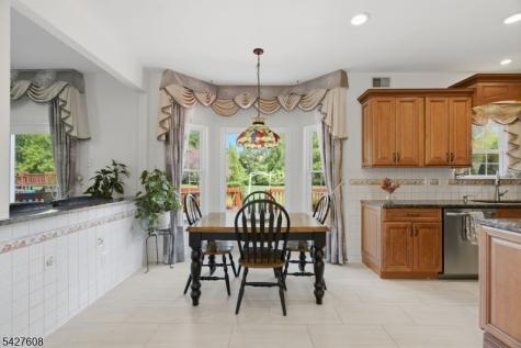 14 Zeller Drive Franklin NJ 08873