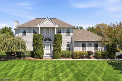 14 Zeller Drive Franklin NJ 08873