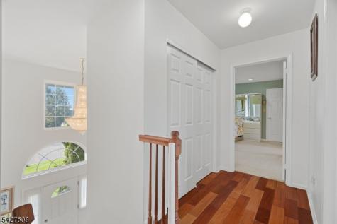 14 Zeller Drive Franklin NJ 08873