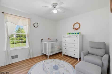 14 Zeller Drive Franklin NJ 08873