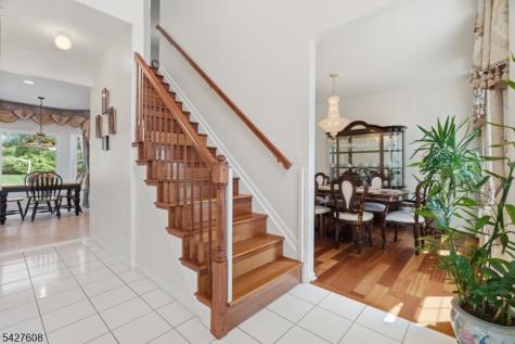 14 Zeller Drive Franklin NJ 08873