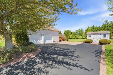 14 Zeller Drive Franklin NJ 08873